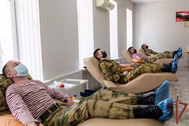 В Пятигорске росгвардейцы поддержали всероссийскую донорскую акцию