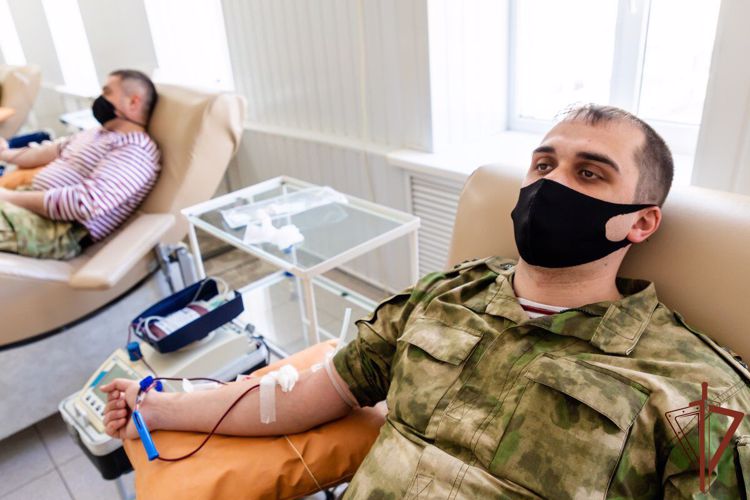 В Пятигорске росгвардейцы поддержали всероссийскую донорскую акцию