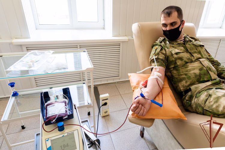 В Пятигорске росгвардейцы поддержали всероссийскую донорскую акцию
