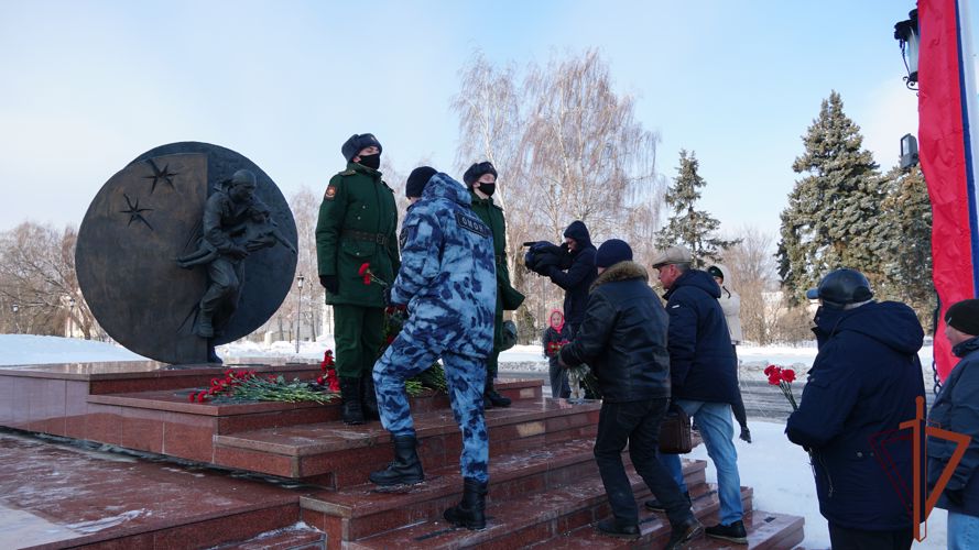 Представители Росгвардии в Ульяновске почтили память Героя России Дмитрия Разумовского