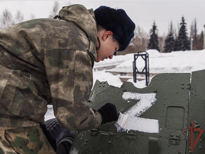 Росгвардейцы Сибирского округа участвуют в акции «Своих не бросаем»