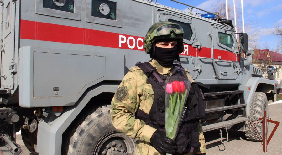 С праздником весны поздравили женщин в Северо-Кавказском округе Росгвардии 