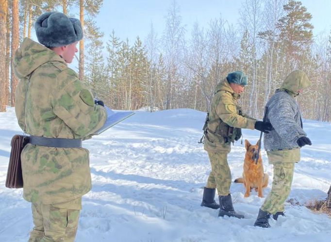 В подразделения Уральского округа Росгвардии прибыли на войсковую стажировку курсанты-кинологи