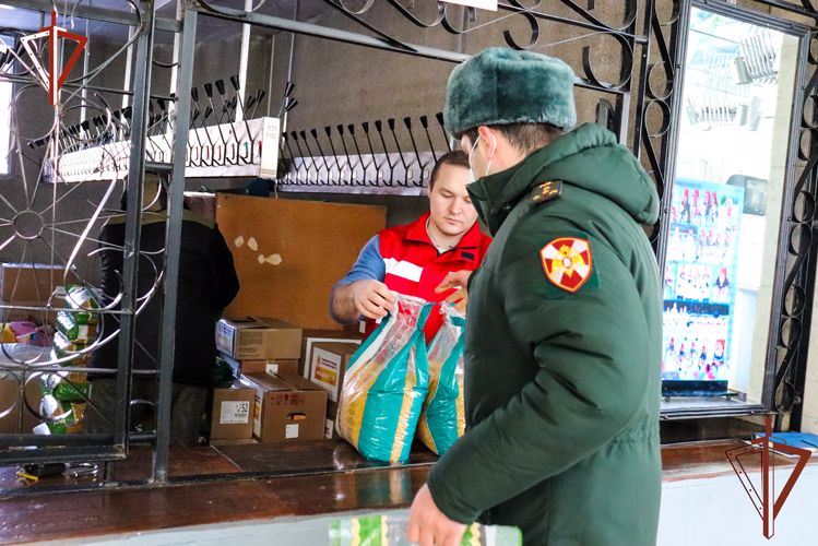 Росгвардейцы из Йошкар-Олы организовали сбор гуманитарной помощи беженцам