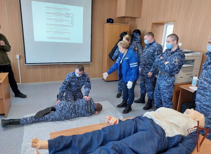 Росгваардейцы проходят курсы в ярославском областном Центре медицины катастроф