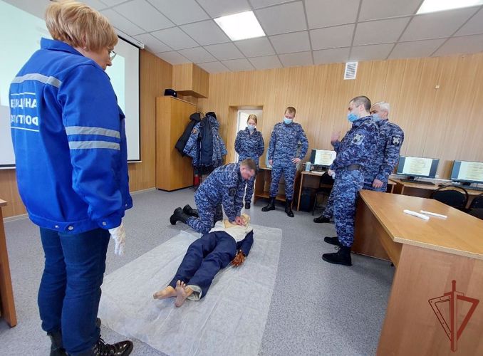 Росгваардейцы проходят курсы в ярославском областном Центре медицины катастроф