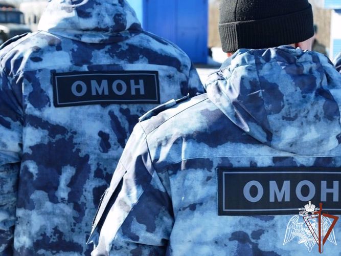 При содействии сотрудников Росгвардии в Саратове  задержан подозреваемый в сбыте фальшивых банкнот