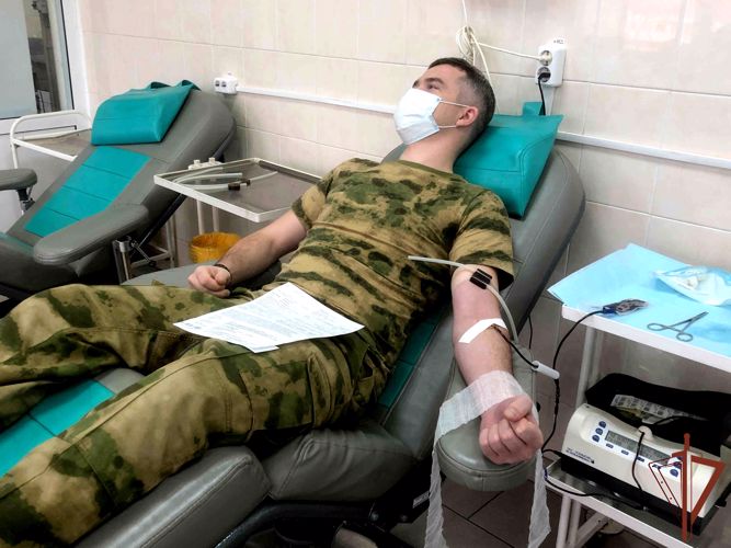 Росгвардейцы пополнили банк донорской крови в Зауралье