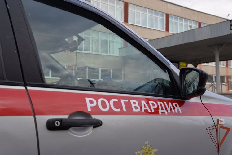 Росгвардейцы задержали в Свердловской области нетрезвого водителя