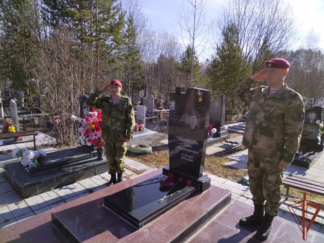 Память бойца войск правопорядка - Героя России Олега Терешкина почтили на Среднем Урале (видео)