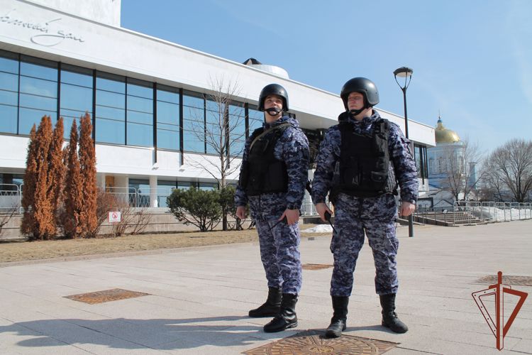 Патруль Росгвардии задержал подозреваемого в попытке поджога АЗС в Воронеже
