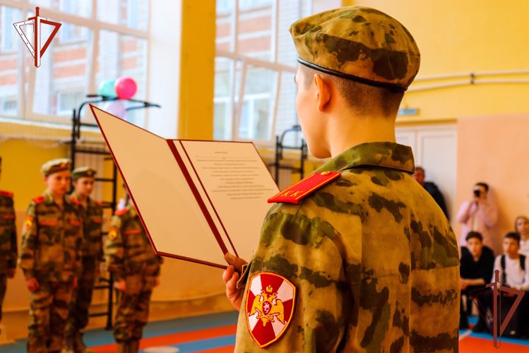 В Марий Эл кадеты класса Росгвардии произнесли клятву на верность Родине