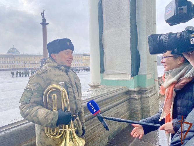 Петербургские журналисты показали подготовку  оркестров Росгвардии к военному параду (видео)