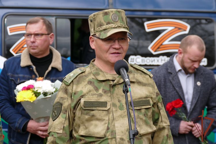 Память сотрудника СОБР Героя России Олега Охрименко почтили в Омске