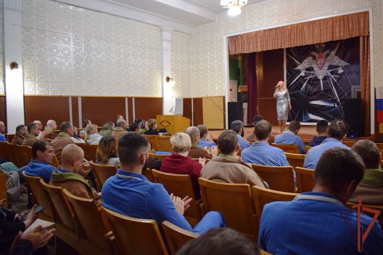 Ансамбль песни и пляски Приволжского округа Росгвардии присоединился к акции «Лучшим воинам мира»