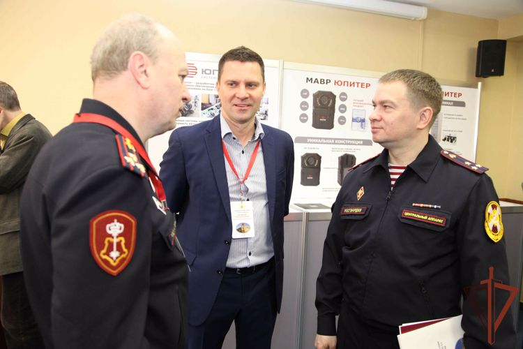 В Росгвардии обсудили процесс внедрения новых технологий в сфере охраны объектов