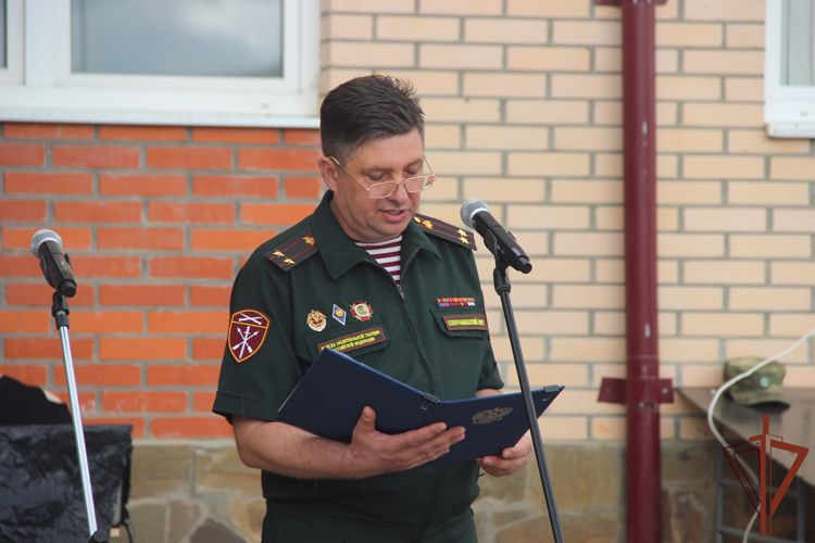  В грозненской ведомственной школе Росгвардии состоялся Последний звонок