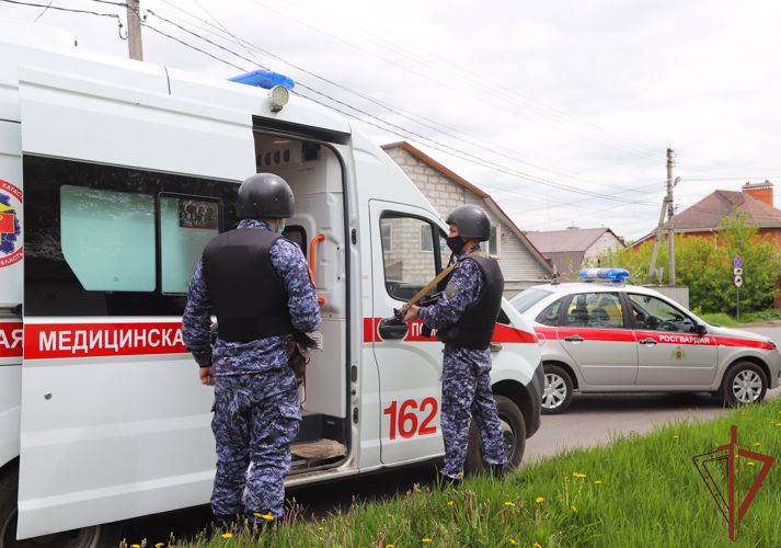 Росгвардия взяла под охрану работу бригад скорой помощи в Туле