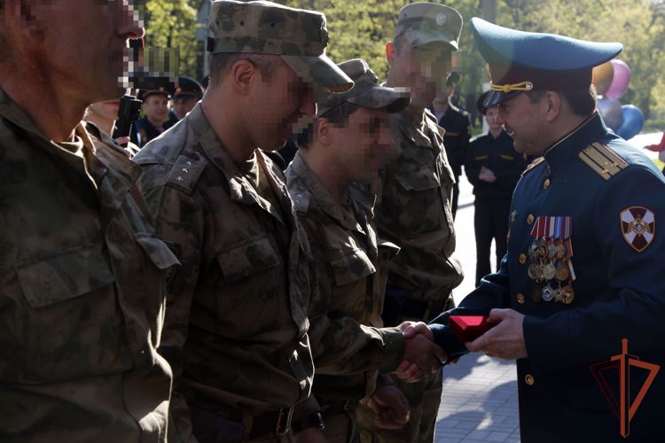 В Санкт-Петербурге встретили росгвардейцев, вернувшихся из районов проведения спецоперации на Украине