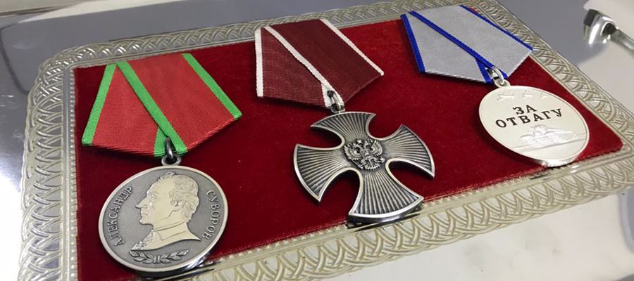 Отличившимся в ходе спецоперации росгвардейцам вручены государственные награды (видео)