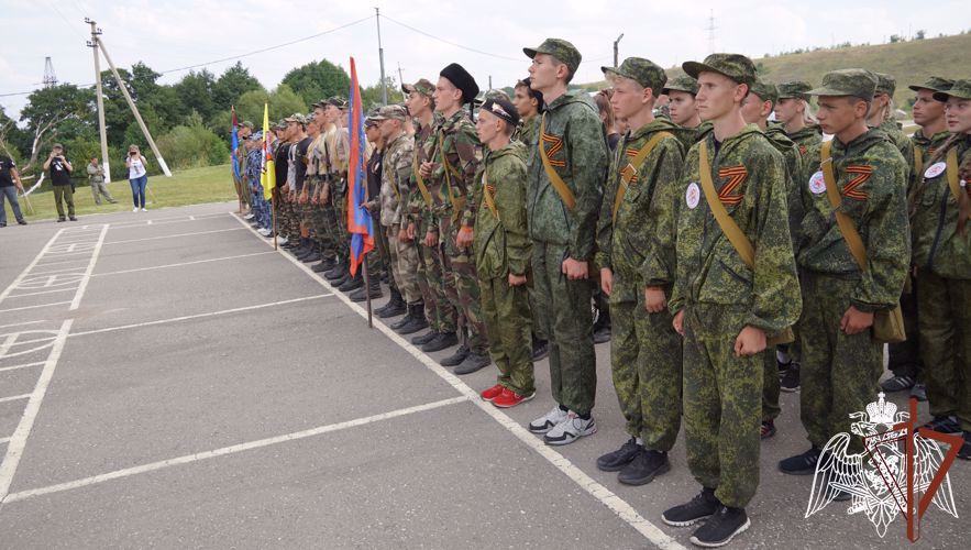 Росгвардейцы провели военно-спортивную игру «Зарница Поволжья» в Саратове