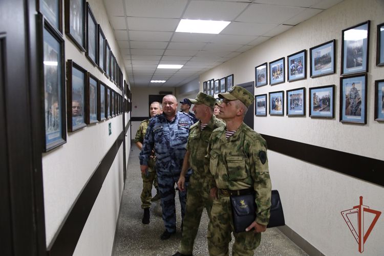 Командующий Уральским округом Росгвардии проверил подразделения, дислоцированные на Южном Урале