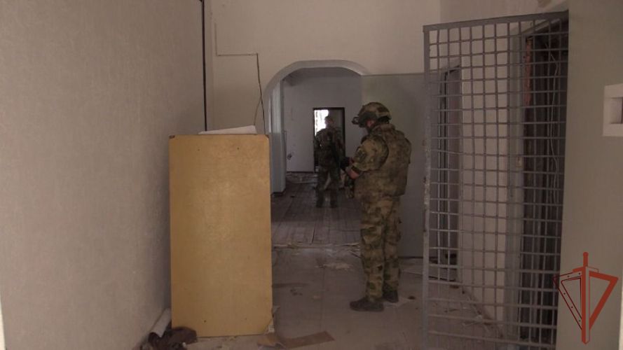Росгвардейцы обнаружили документы, свидетельствующие о моральном разложении в рядах ВСУ (видео)