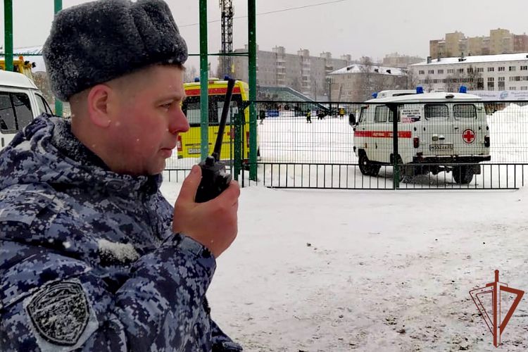 На матчах по хоккею с мячом в Архангельске правопорядок обеспечили сотрудники Росгвардии 
