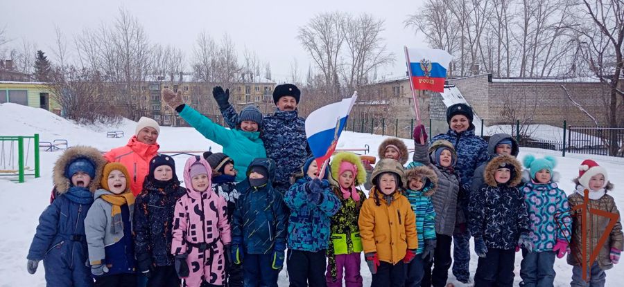 Росгвардейцы приняли участие в патриотических мероприятиях в преддверии Дня защитника Отечества на Урале