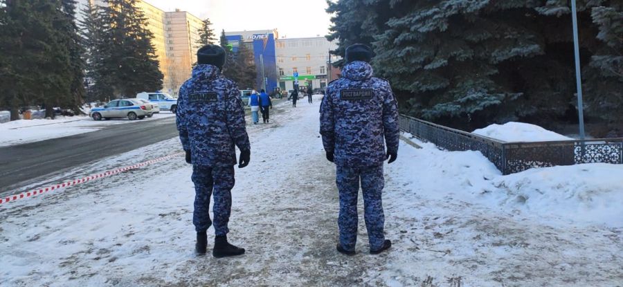 Росгвардейцы приняли участие в охране общественного порядка при проведении патриотического концерта «Слава защитникам Отечества»