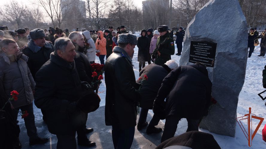 Закладной камень на месте будущего мемориала в память об участниках специальной военной операции установили в Тамбове