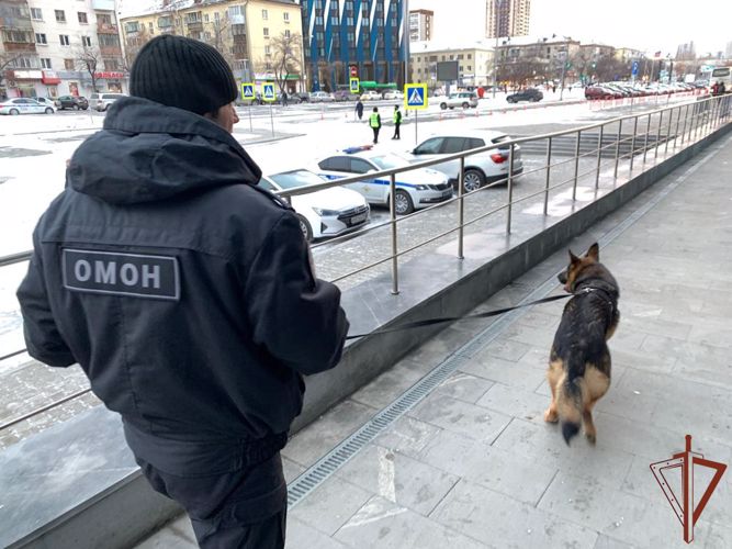 Росгвардия обеспечила безопасность матча КХЛ в Екатеринбурге