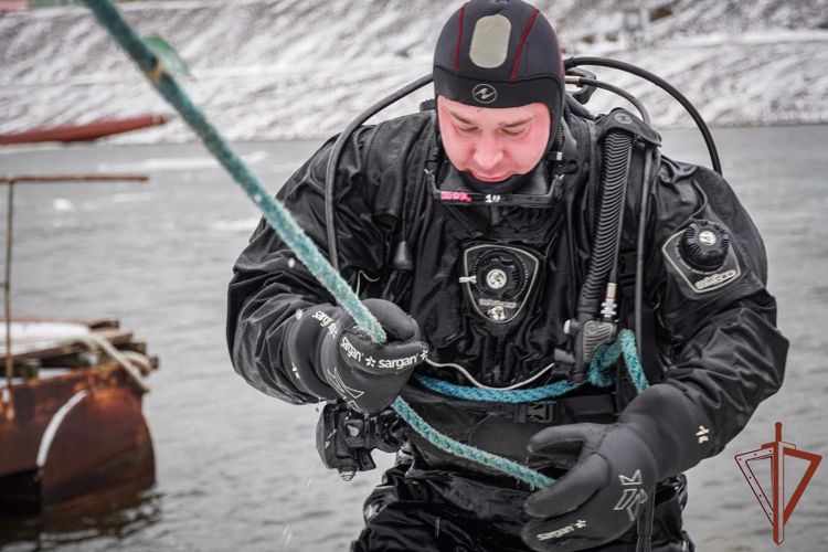 В Ленинградской области прошёл сбор с водолазами Северо-Западного округа Росгвардии