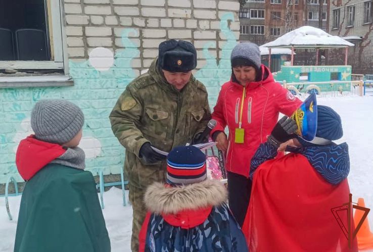 Росгвардейцы приняли участие в патриотических мероприятиях в преддверии Дня защитника Отечества на Урале