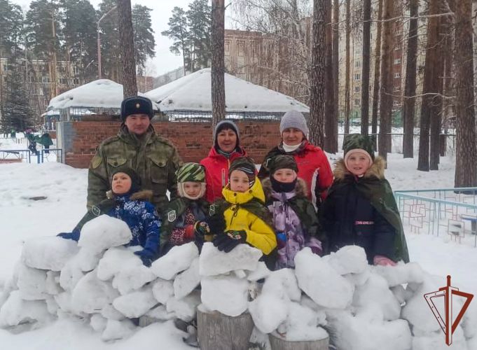 Росгвардейцы приняли участие в патриотических мероприятиях в преддверии Дня защитника Отечества на Урале