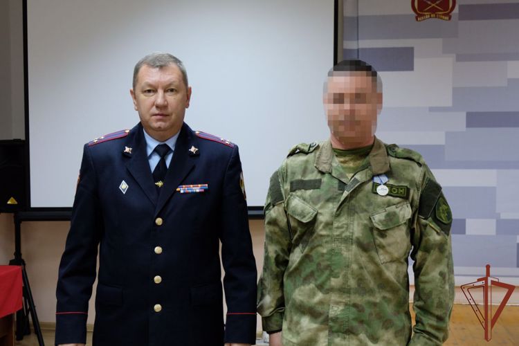 Отличившимся в ходе специальной военной операции росгвардейцам вручены государственные награды в Якутске