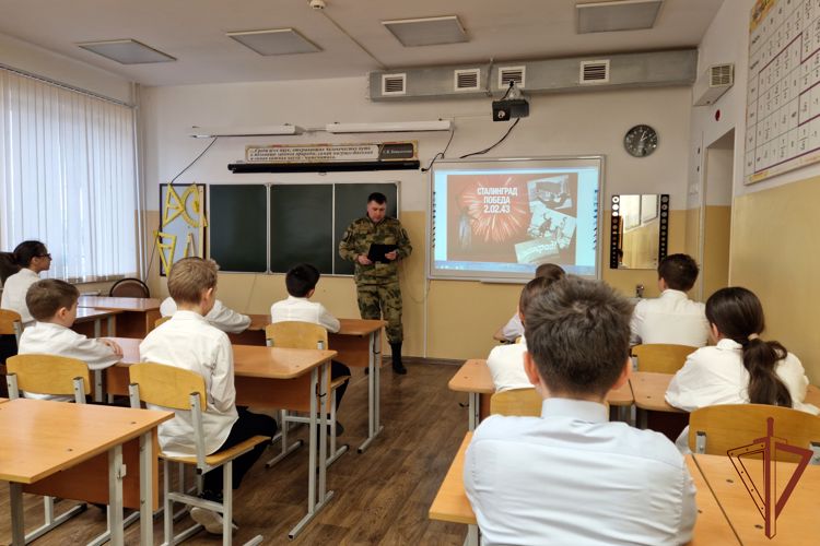 На Северном Кавказе росгвардейцы участвуют в мероприятиях по случаю 80-й годовщины победы в Сталинградской битве
