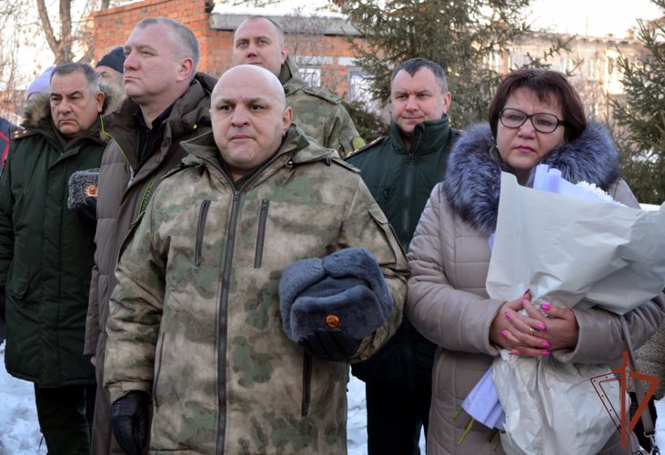 Память росгвардейца-участника спецоперации увековечена на Урале