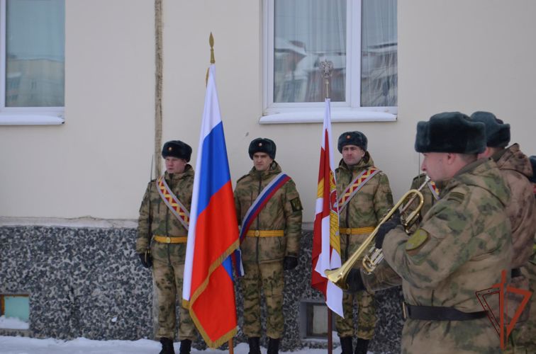 Открыта мемориальная доска  военнослужащему погибшему при исполнении служебного долга (видео)