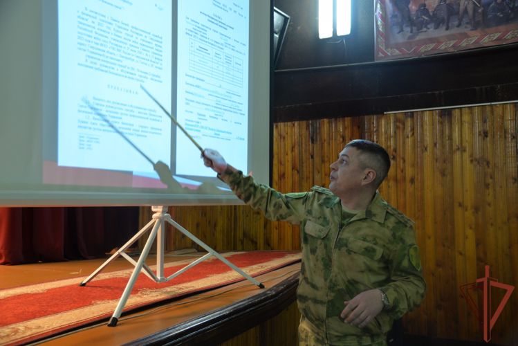 В Уральском округе Росгвардии состоялся учебный сбор специалистов материально-технического обеспечения