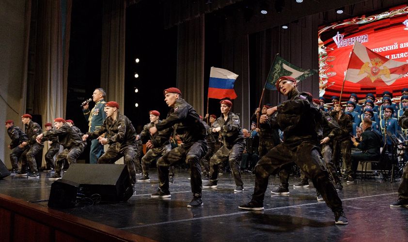 Академический ансамбль песни и пляски Росгвардии выступил в Тюменской области