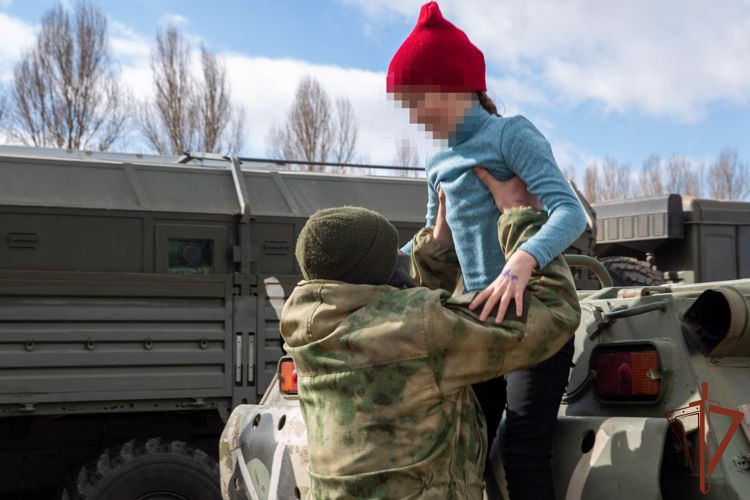 Росгвардия в Запорожской и Херсонской областях провела мероприятия, посвященные Дню защитника Отечества