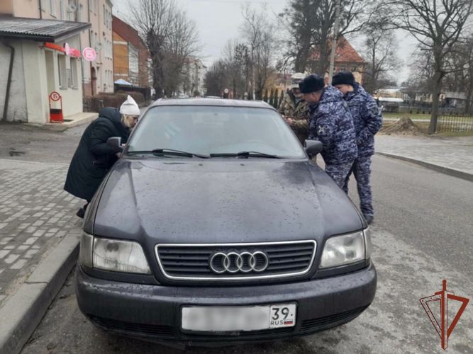 В Багратионовске сотрудники Росгвардии помогли женщине в трудной ситуации 