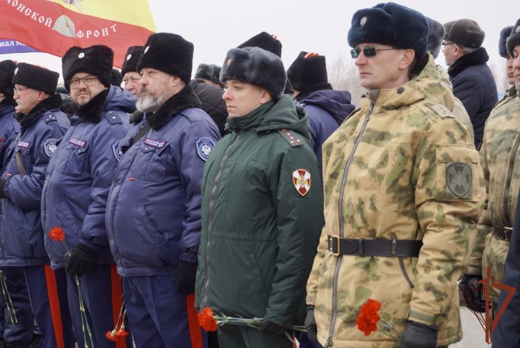 В Волгограде росгвардейцы приняли участие в церемонии перезахоронения погибших красноармейцев