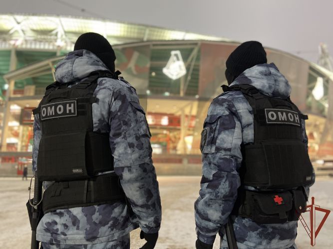 Росгвардейцы обеспечили безопасность проведения хоккейного матча в Москве