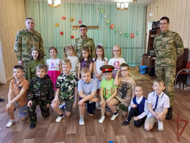 Росгвардейцы приняли участие в патриотических мероприятиях в преддверии Дня защитника Отечества на Урале