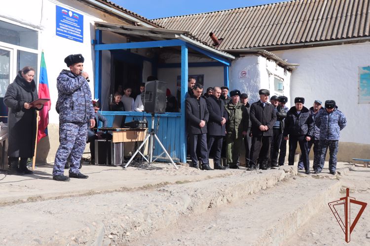 Именем погибшего росгвардейца названа школа в Дагестане