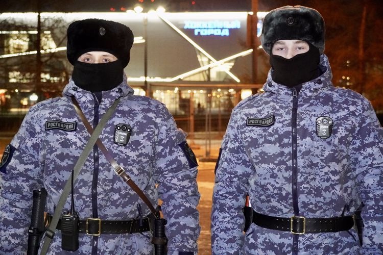 В Санкт-Петербурге росгвардейцы задержали подозреваемого в совершении развратных действий в отношении несовершеннолетних девочек 