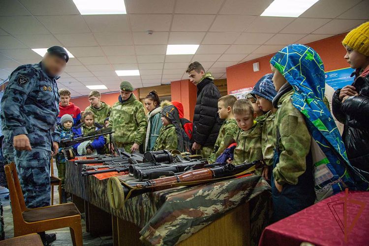 В Уральском округе Росгвардии прошли памятные мероприятия по случаю 80-летия победы в Сталинградской битве