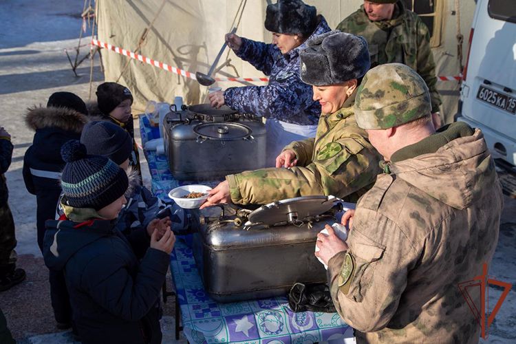 В Уральском округе Росгвардии прошли памятные мероприятия по случаю 80-летия победы в Сталинградской битве